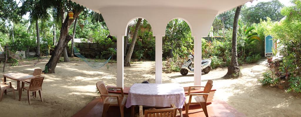 Little White House Otel Trincomalee Dış mekan fotoğraf