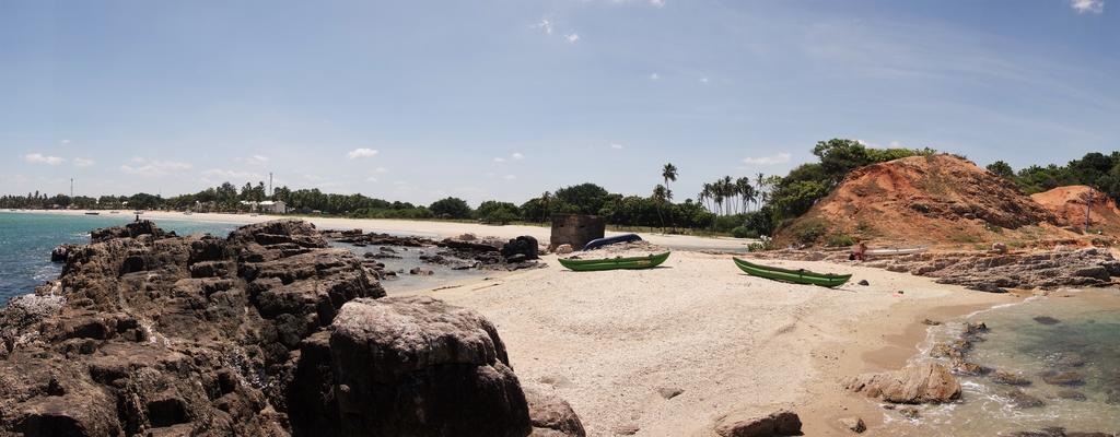 Little White House Otel Trincomalee Dış mekan fotoğraf